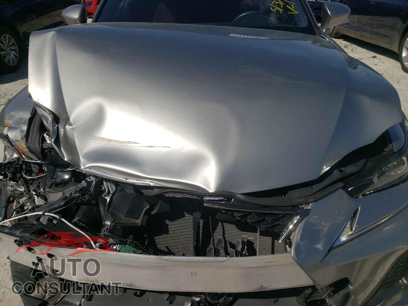 LEXUS IS 2017 - JTHBA1D25H5051336