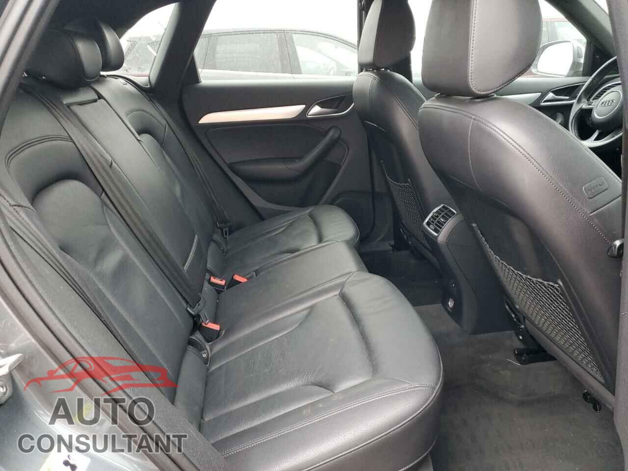 AUDI Q3 2016 - WA1BFCFS3GR021443