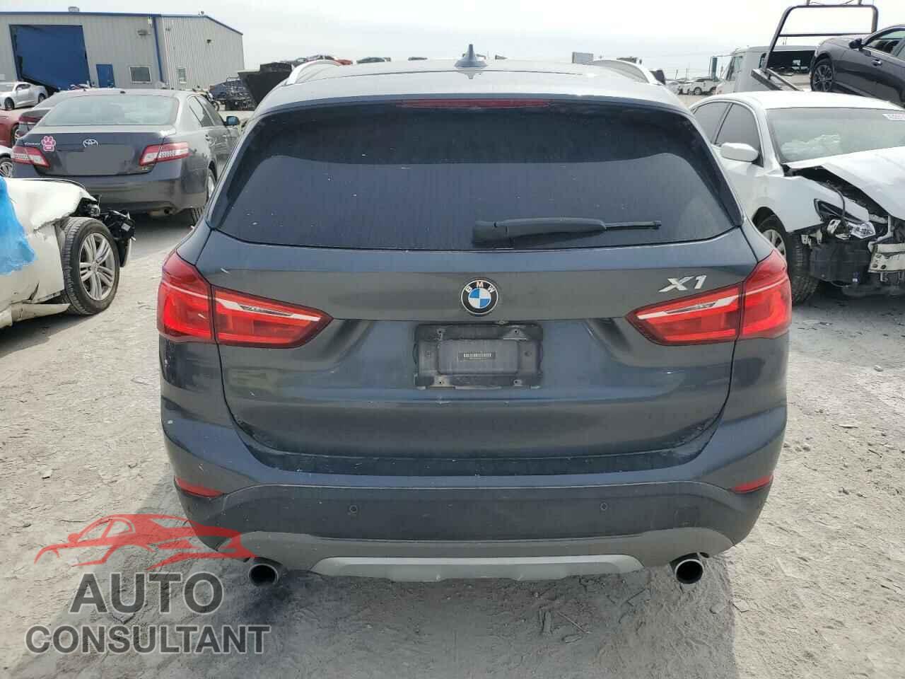 BMW X1 2017 - WBXHT3C37H5F73516