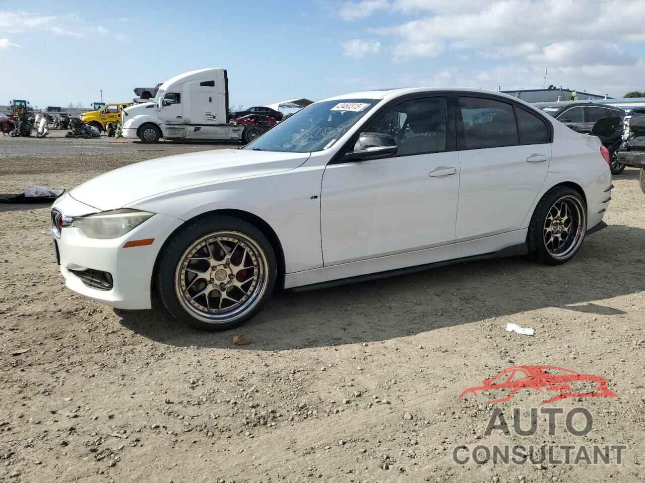 BMW 3 SERIES 2012 - WBA3C1C59CF432425