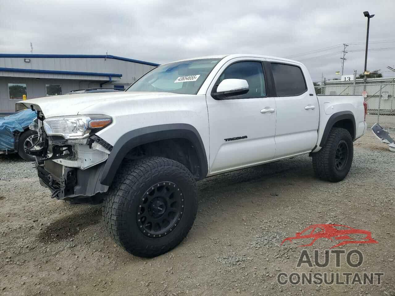 TOYOTA TACOMA 2021 - 5TFAZ5CN0MX102720
