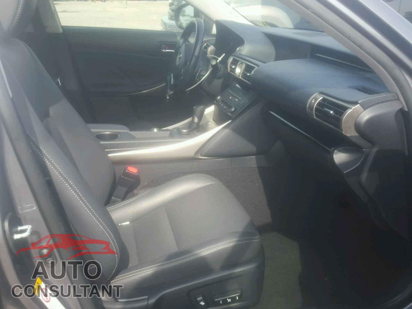 LEXUS IS 250 2015 - JTHCF1D27F5026358