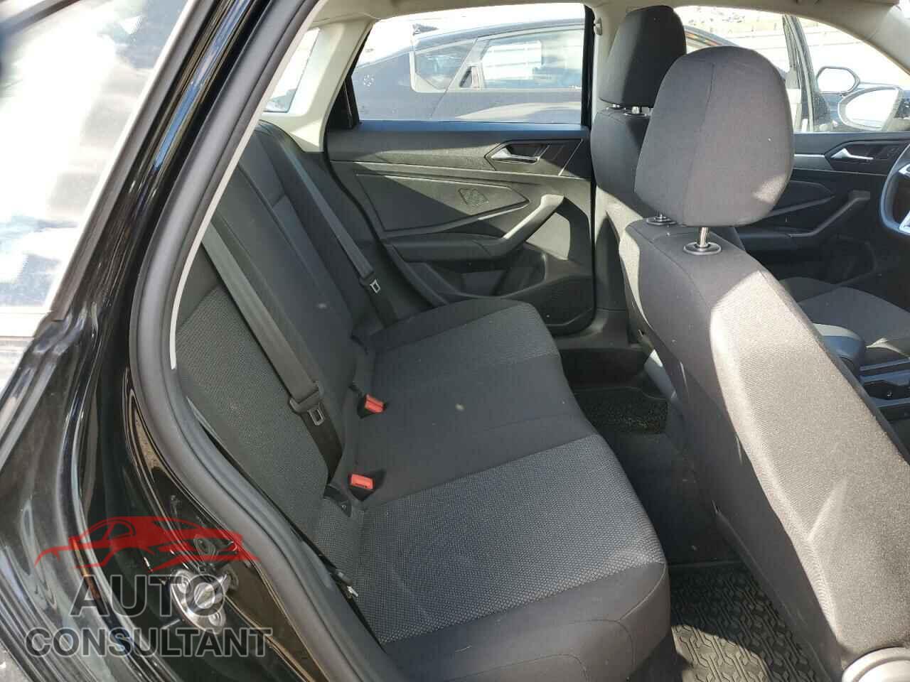 VOLKSWAGEN JETTA 2019 - 3VWC57BU1KM178679