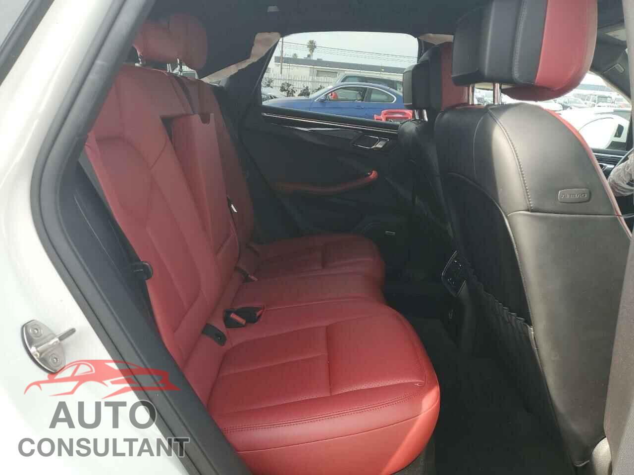 PORSCHE MACAN 2018 - WP1AA2A5XJLB23391