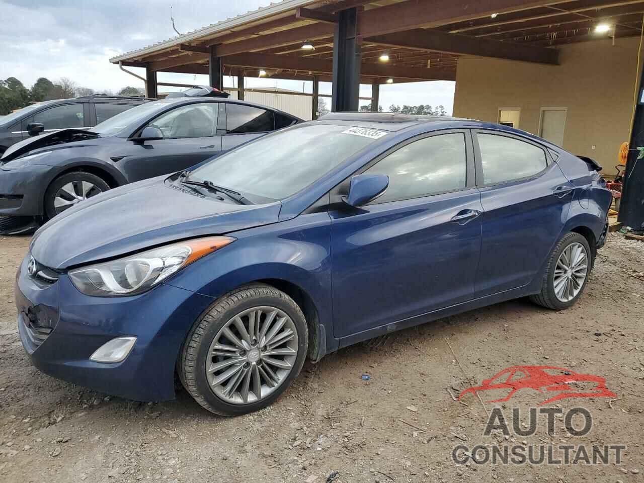 HYUNDAI ELANTRA 2013 - KMHDH4AE4DU678546