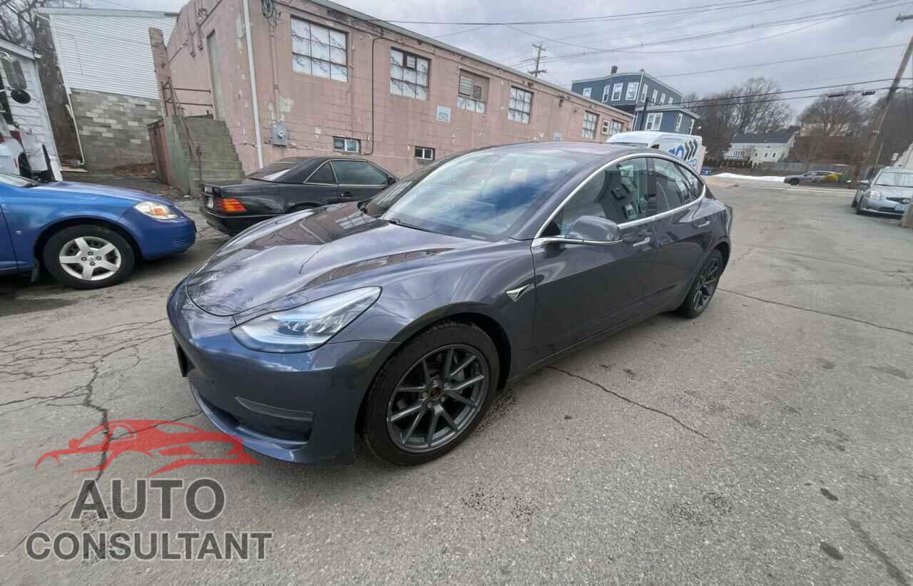 TESLA MODEL 3 2018 - 5YJ3E1EB5JF128526