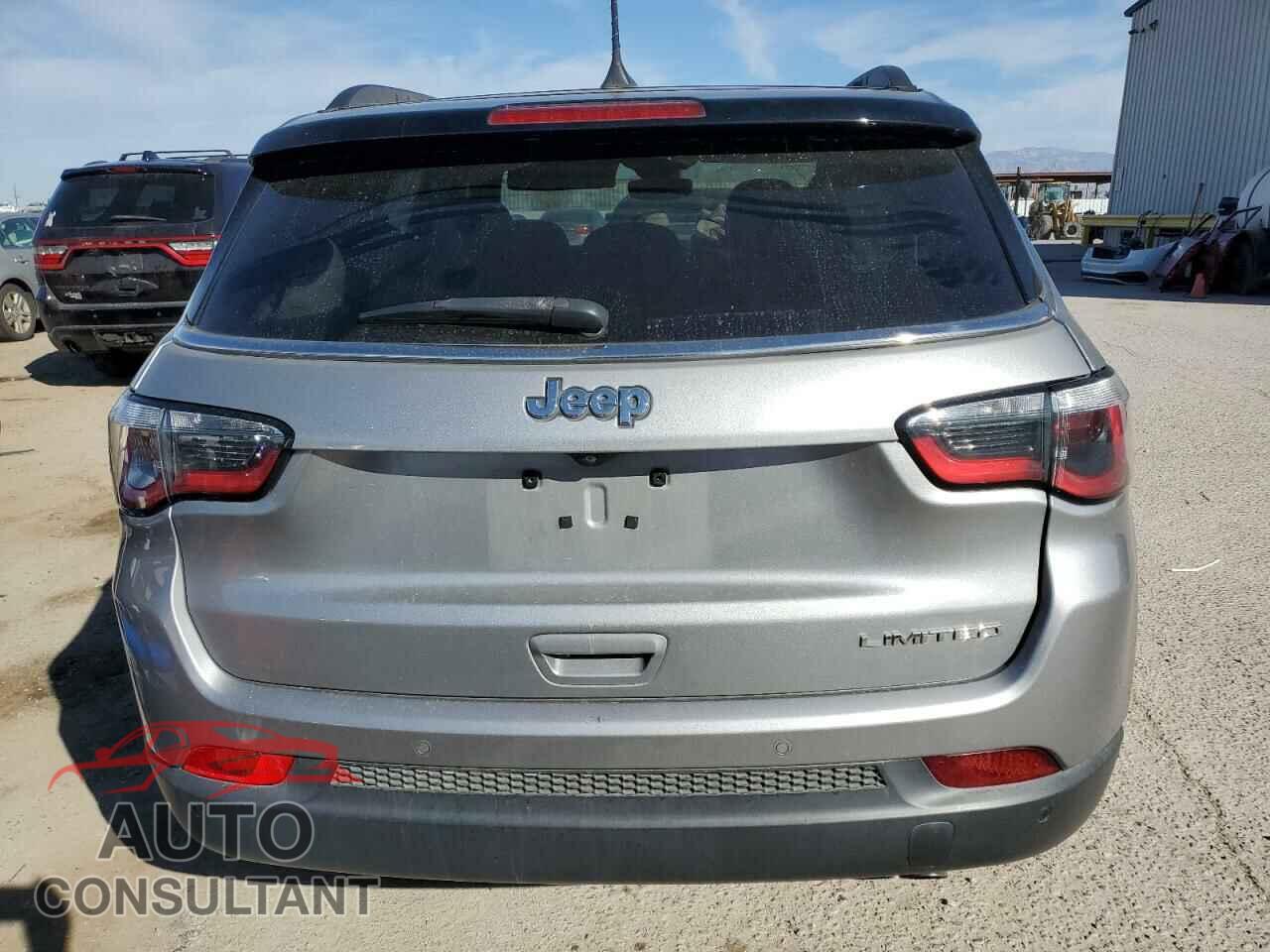 JEEP COMPASS 2018 - 3C4NJCCB9JT211509