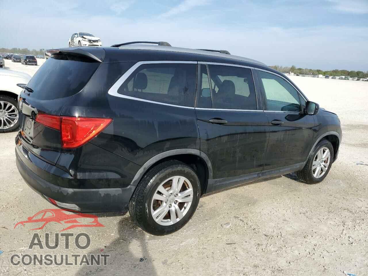 HONDA PILOT 2016 - 5FNYF5H15GB035558