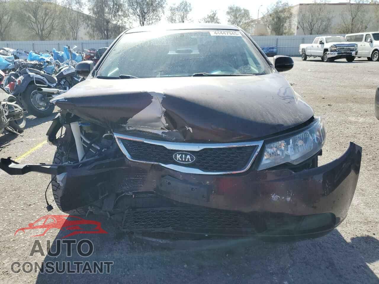 KIA FORTE 2011 - KNAFU4A21B5378692
