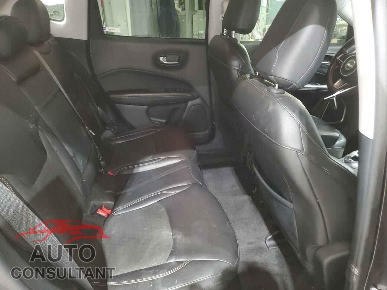 JEEP COMPASS 2018 - 3C4NJDBB0JT192128