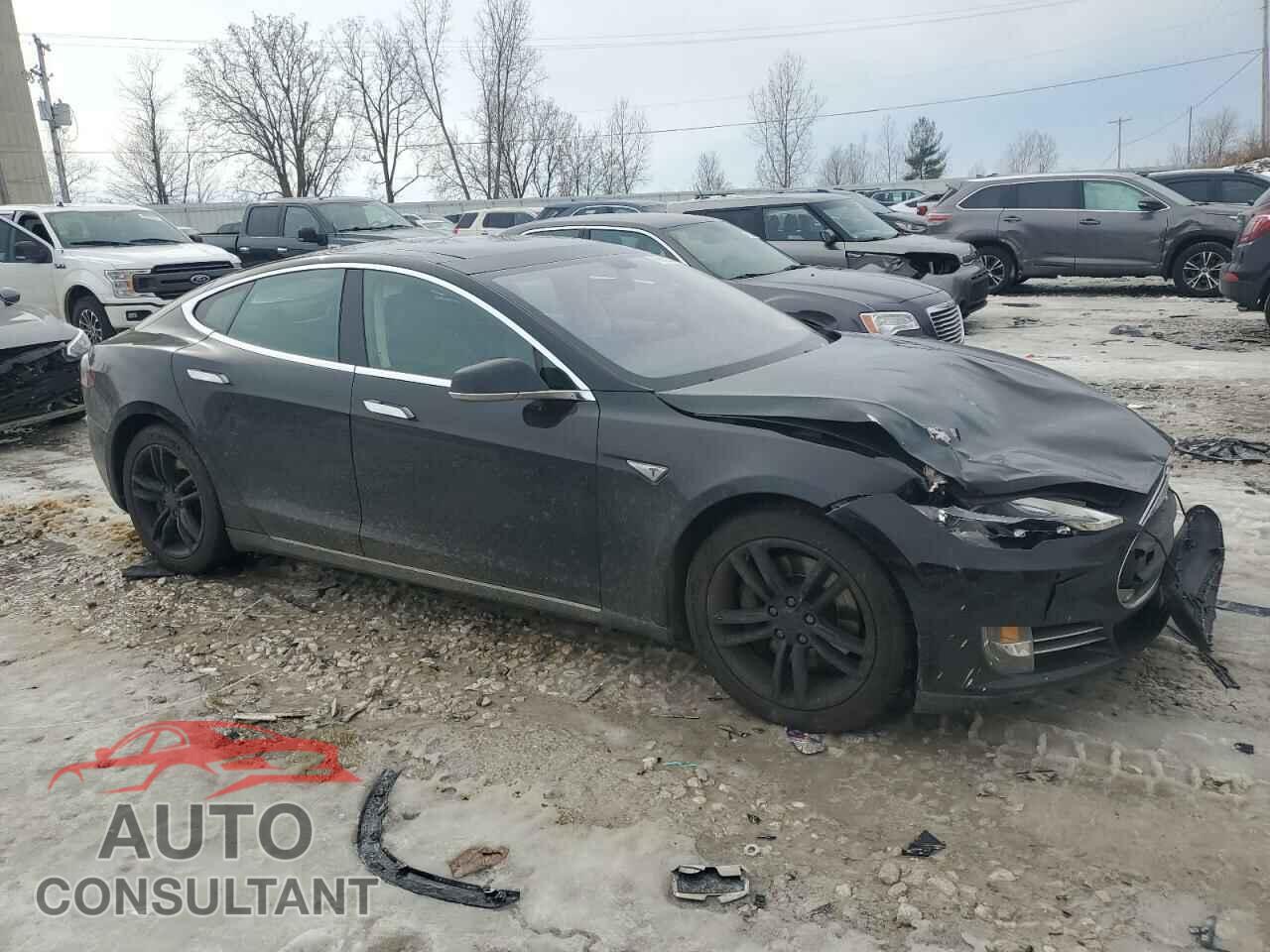 TESLA MODEL S 2013 - 5YJSA1CN8DFP27459