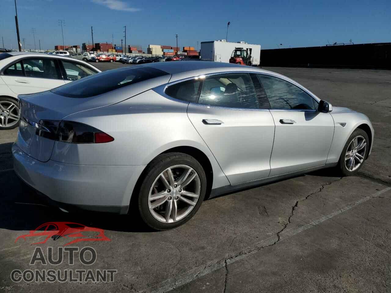 TESLA MODEL S 2013 - 5YJSA1AC5DFP11205
