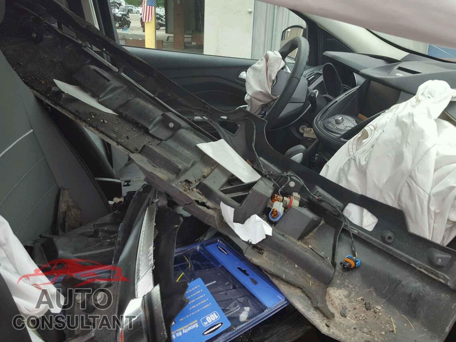 FORD ESCAPE SE 2015 - 1FMCU0G94FUB48932