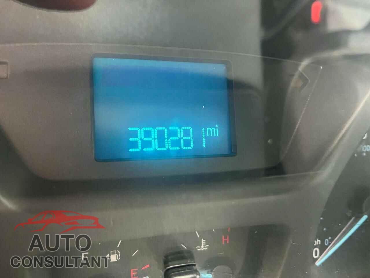 FORD TRANSIT 2019 - 1FTYR3XM8KKA50123