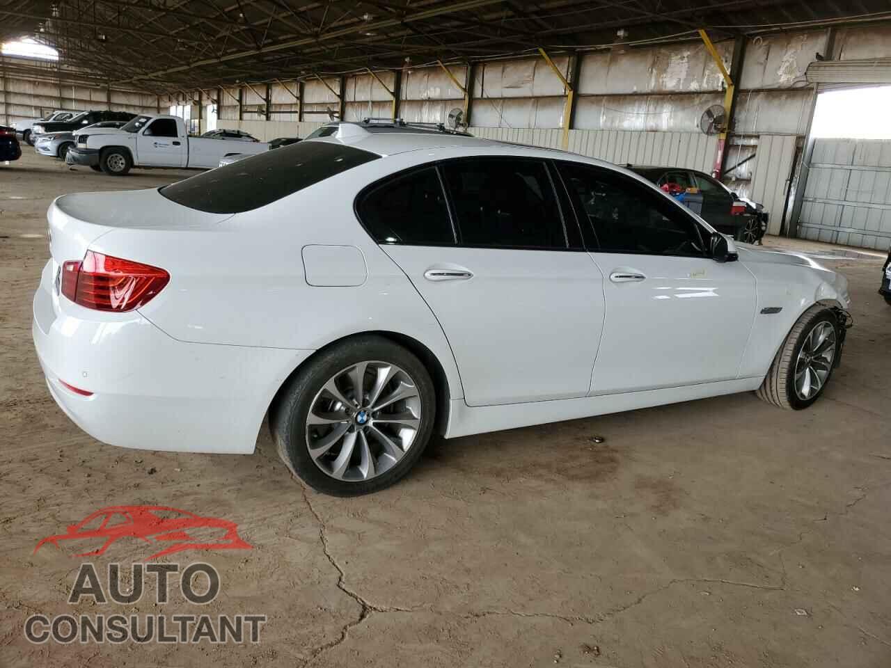 BMW 5 SERIES 2015 - WBA5A5C59FD514404