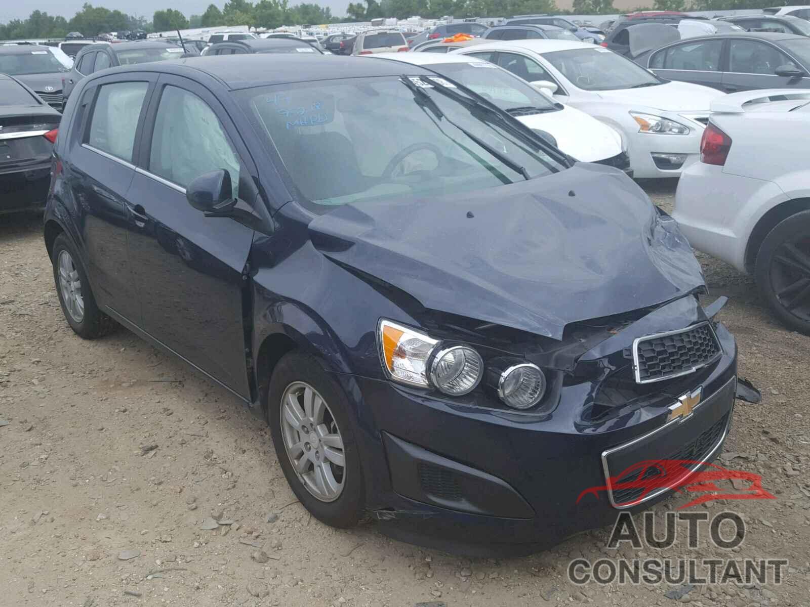 CHEVROLET SONIC 2016 - 1G1JC6SH3G4155204