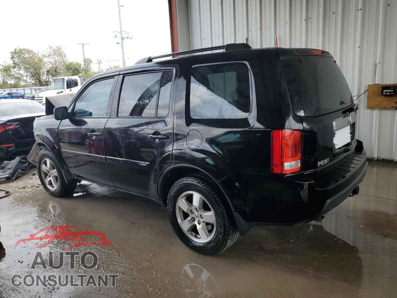 HONDA PILOT 2011 - 5FNYF3H55BB048584