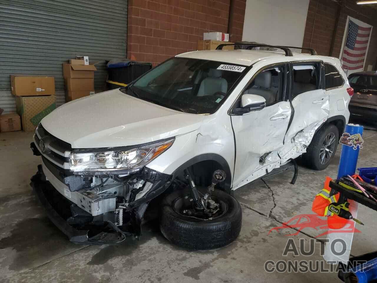 TOYOTA HIGHLANDER 2019 - 5TDZZRFH4KS363948