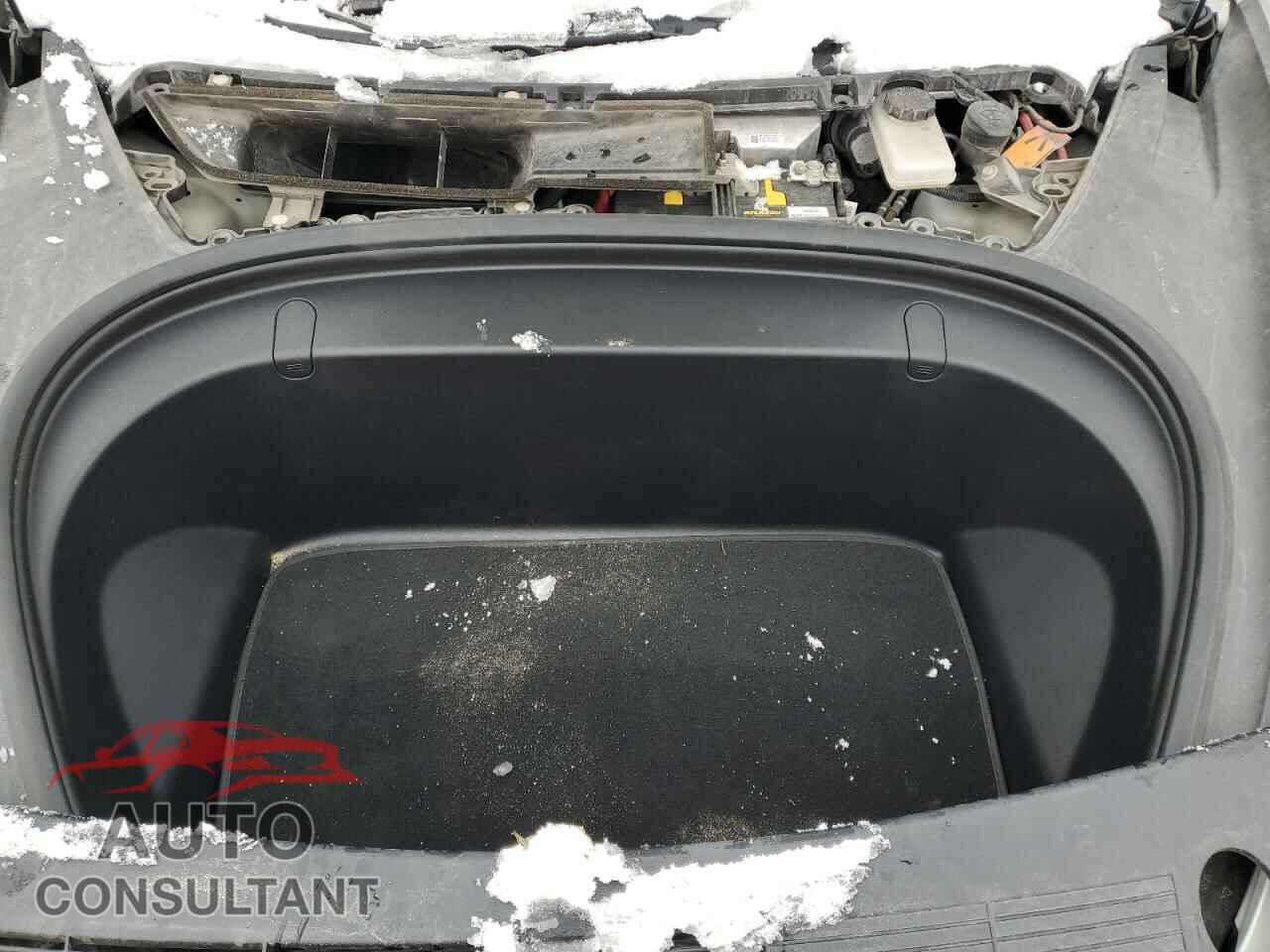 TESLA MODEL 3 2018 - 5YJ3E1EB8JF131131