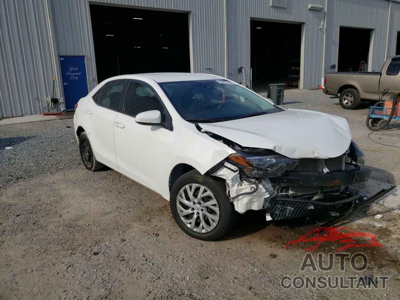 TOYOTA COROLLA 2018 - 5YFBURHE7JP750987