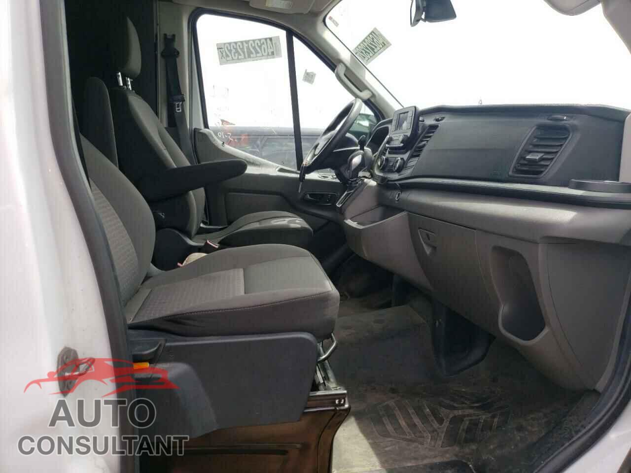 FORD TRANSIT CO 2020 - 1FTBR2C8XLKA04285