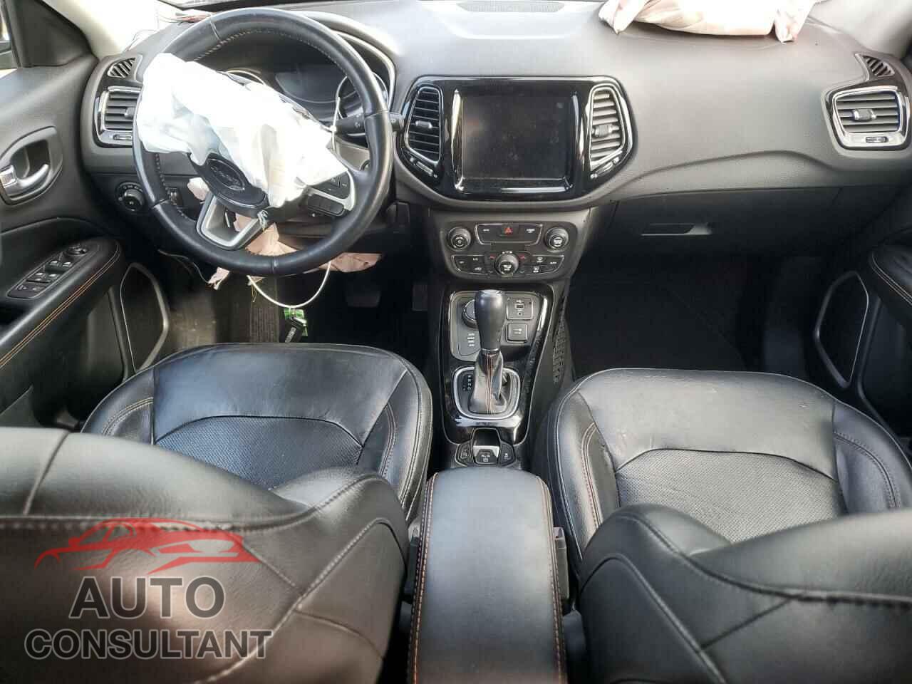 JEEP COMPASS 2019 - 3C4NJDCB5KT741788