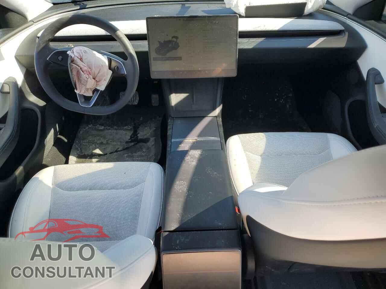 TESLA MODEL 3 2024 - LRW3E7EB7RC101403