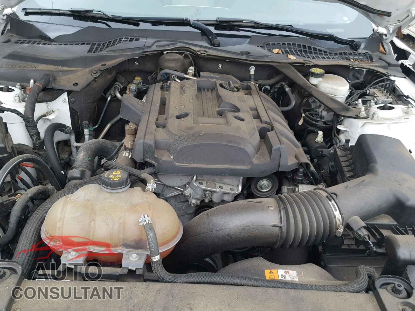 FORD MUSTANG 2015 - 1FATP8UH8F5359587