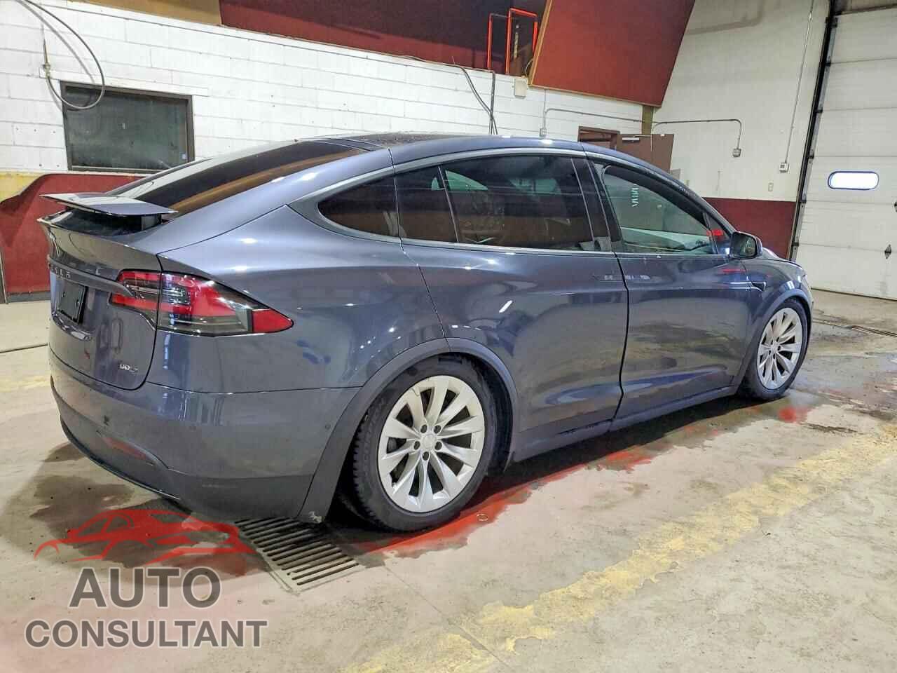 TESLA MODEL X 2017 - 5YJXCBE25HF043595