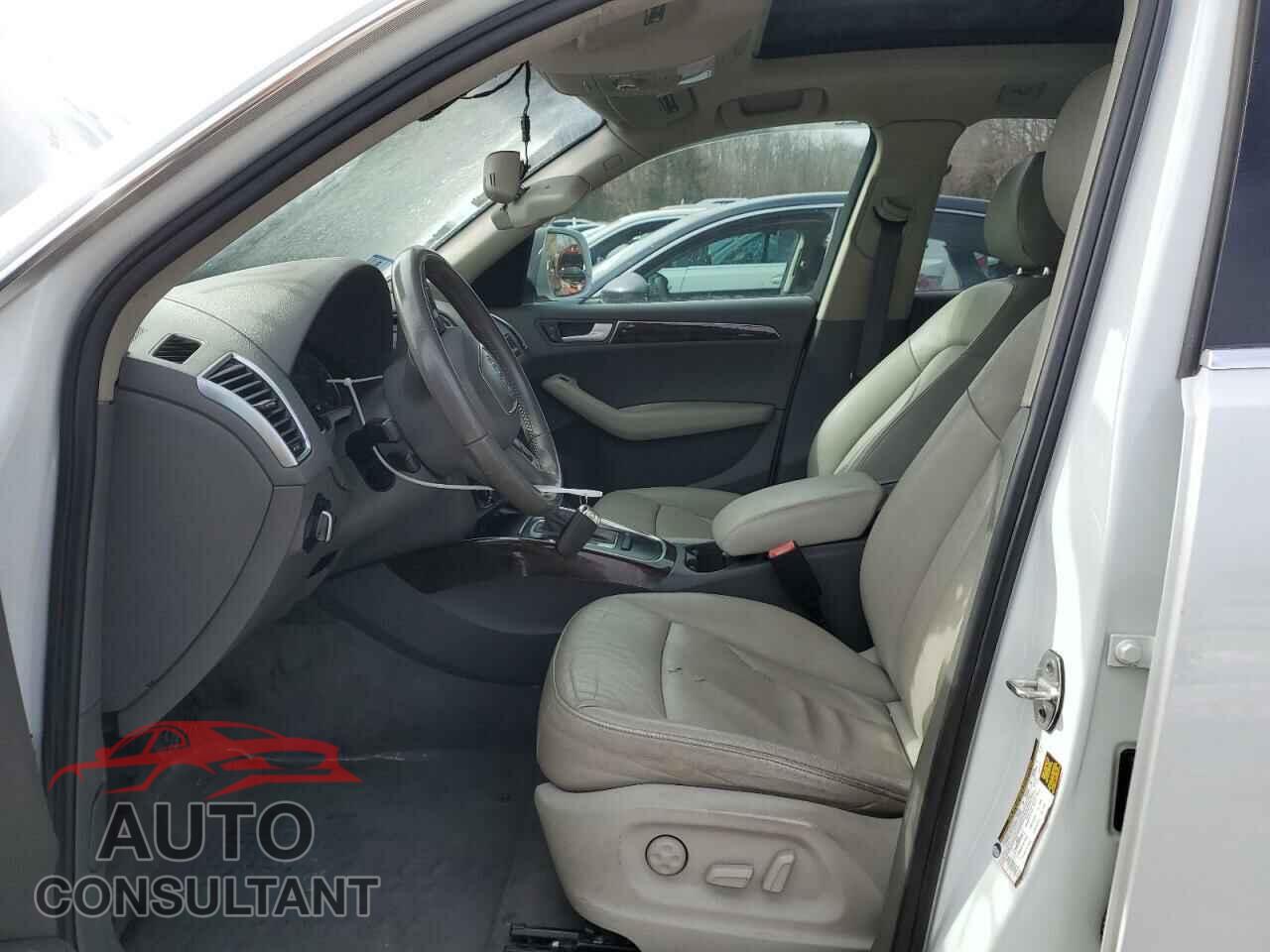 AUDI Q5 2012 - WA1LFAFP9CA043122