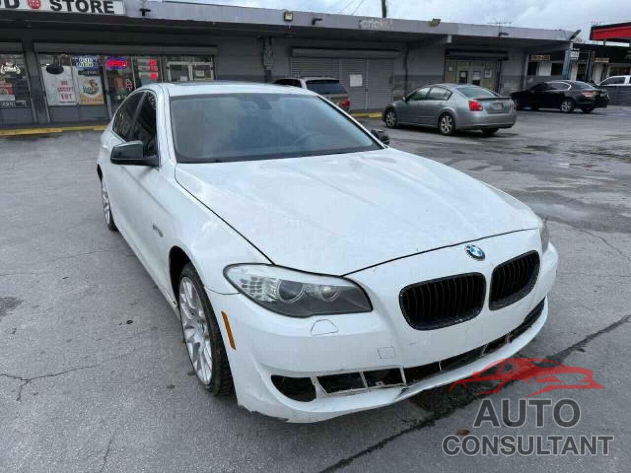 BMW 5 SERIES 2013 - WBAXG5C59DDY34634