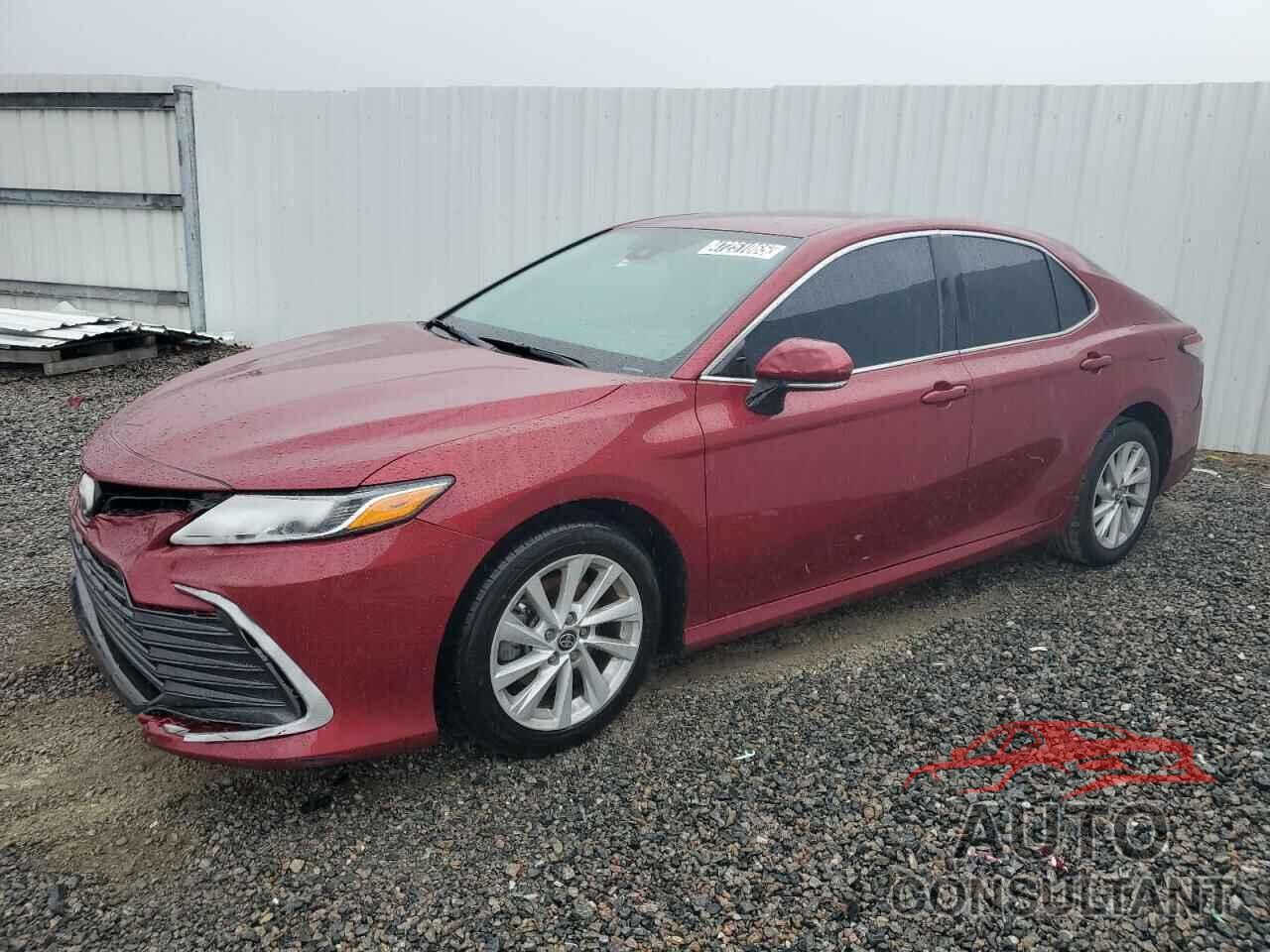 TOYOTA CAMRY 2021 - 4T1R11AK6MU612580