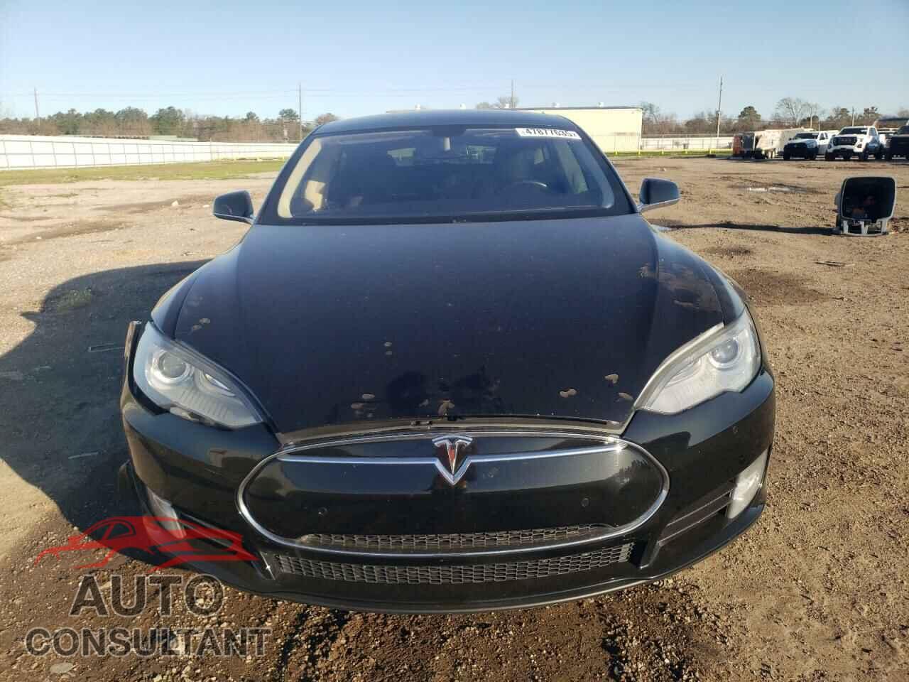 TESLA MODEL S 2013 - 5YJSA1CN0DFP27973