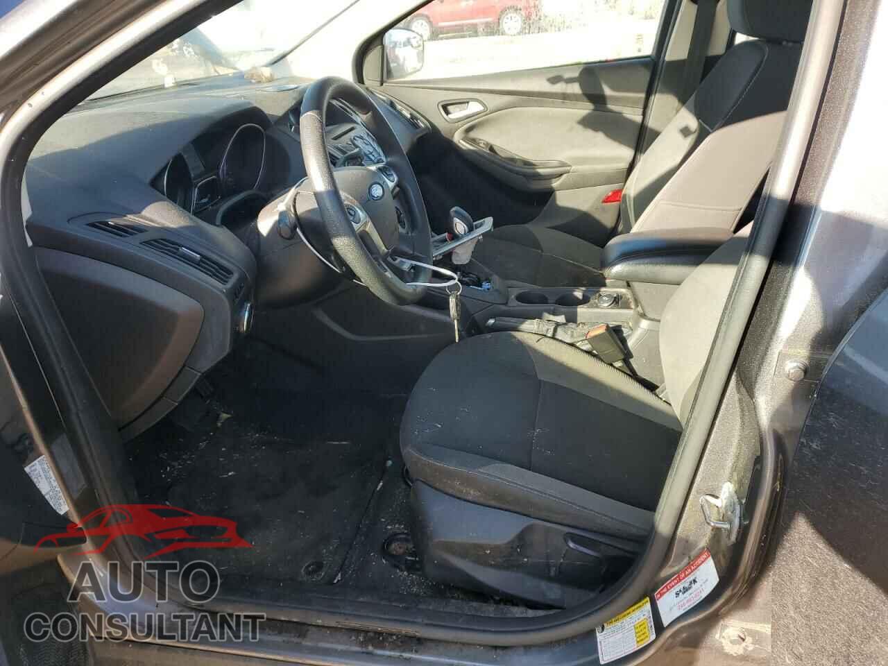 FORD FOCUS 2014 - 1FADP3F22EL439543