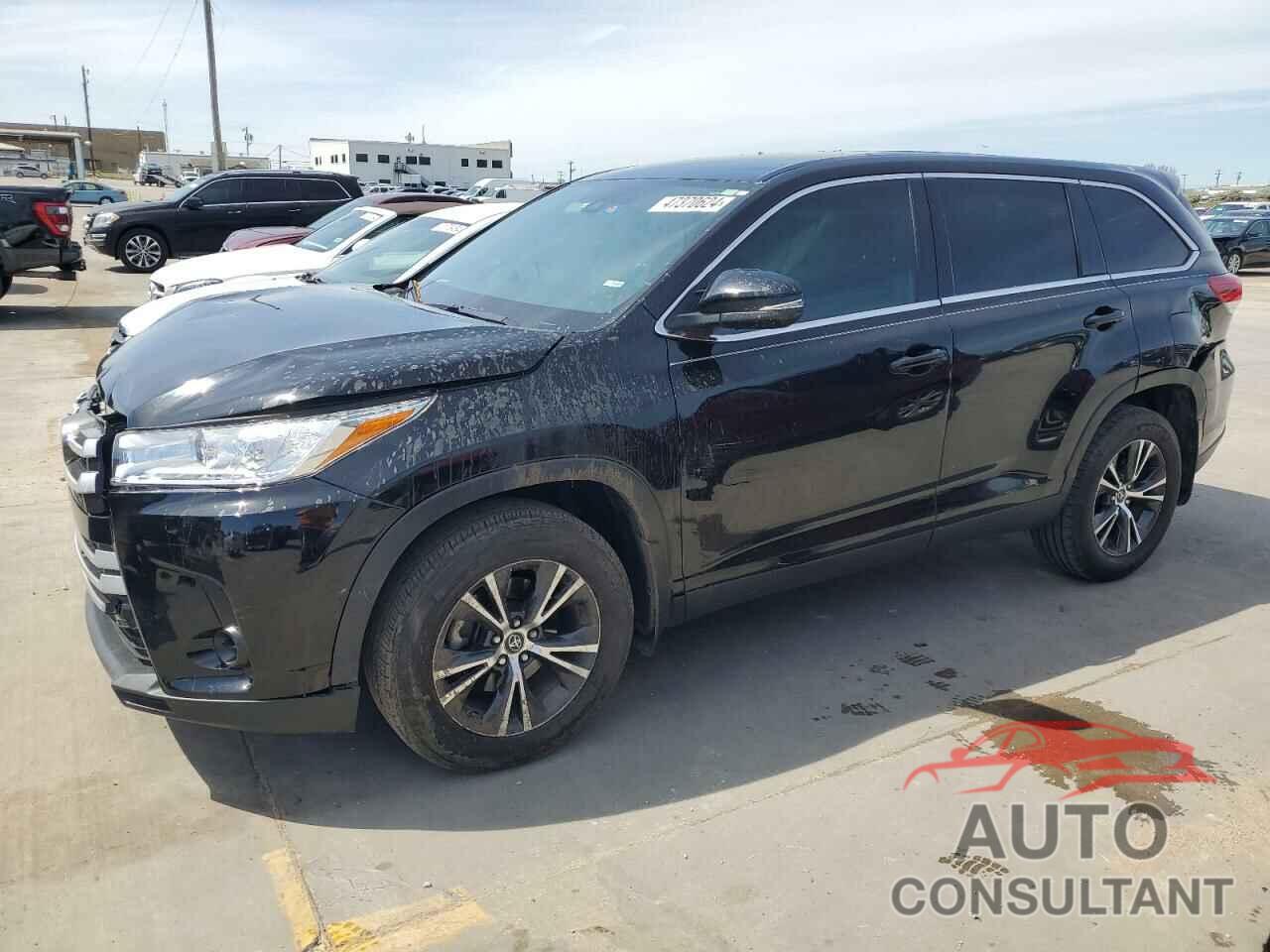 TOYOTA HIGHLANDER 2019 - 5TDZARFH2KS048217