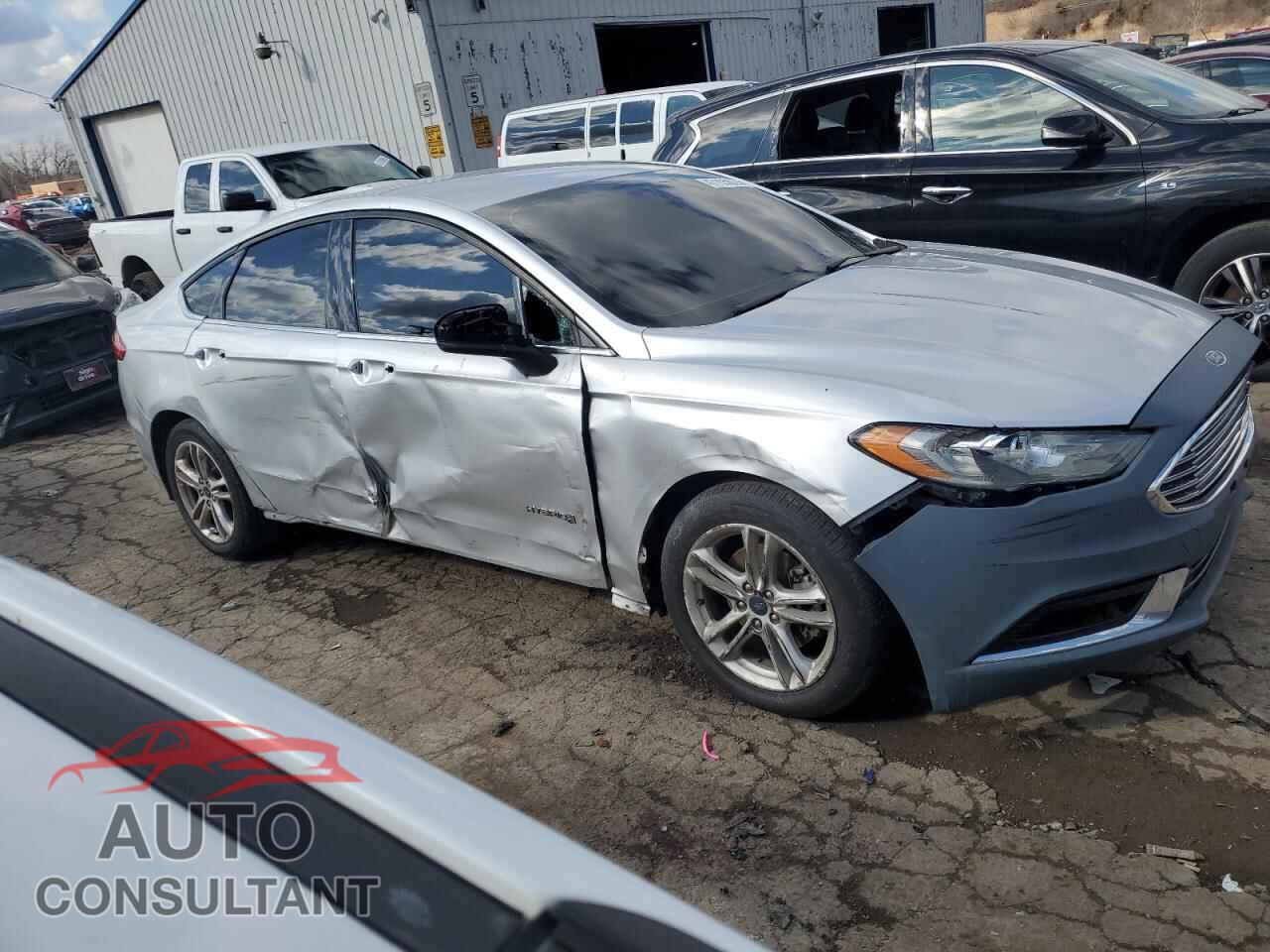 FORD FUSION 2018 - 3FA6P0LU7JR242523