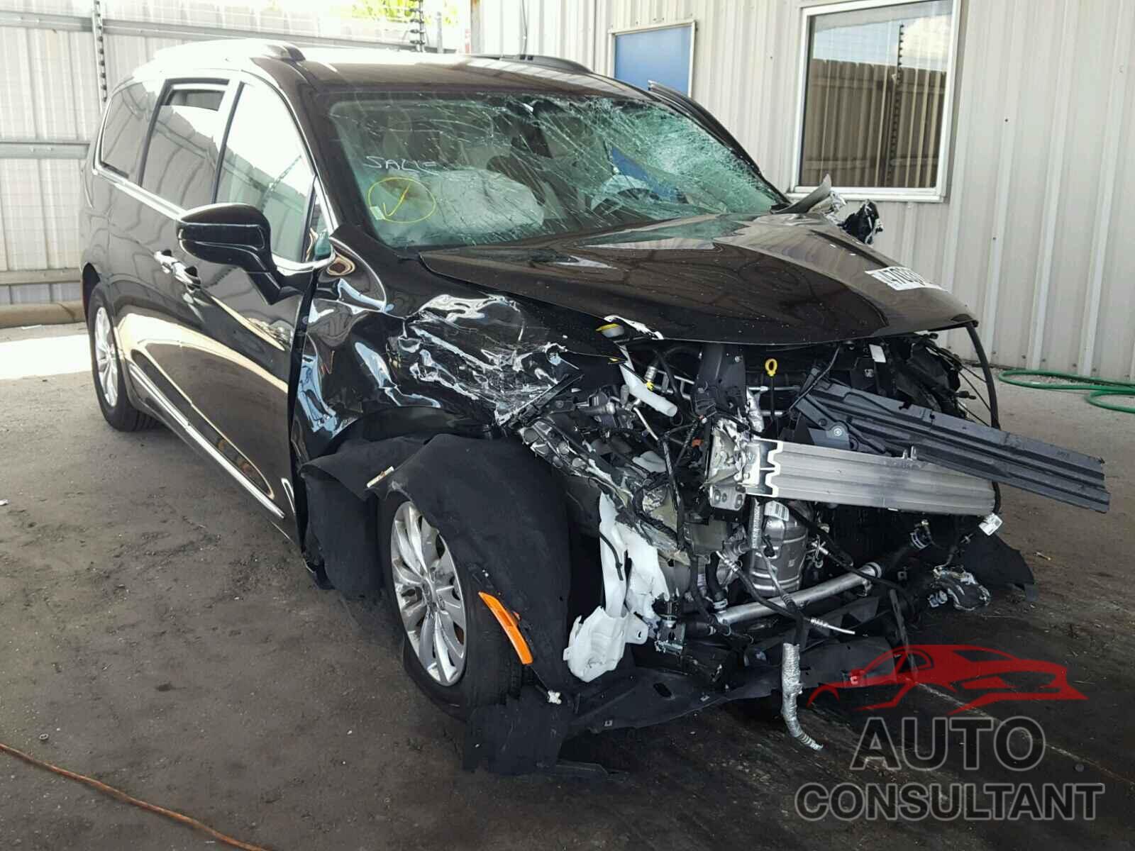 CHRYSLER PACIFICA TOURING L 2018 - 2C4RC1BG3JR141974