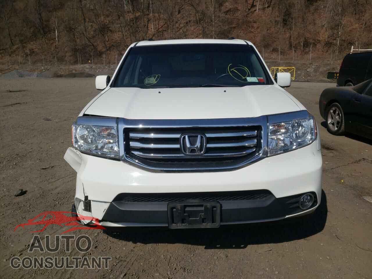 HONDA PILOT 2015 - 5FNYF4H51FB035360
