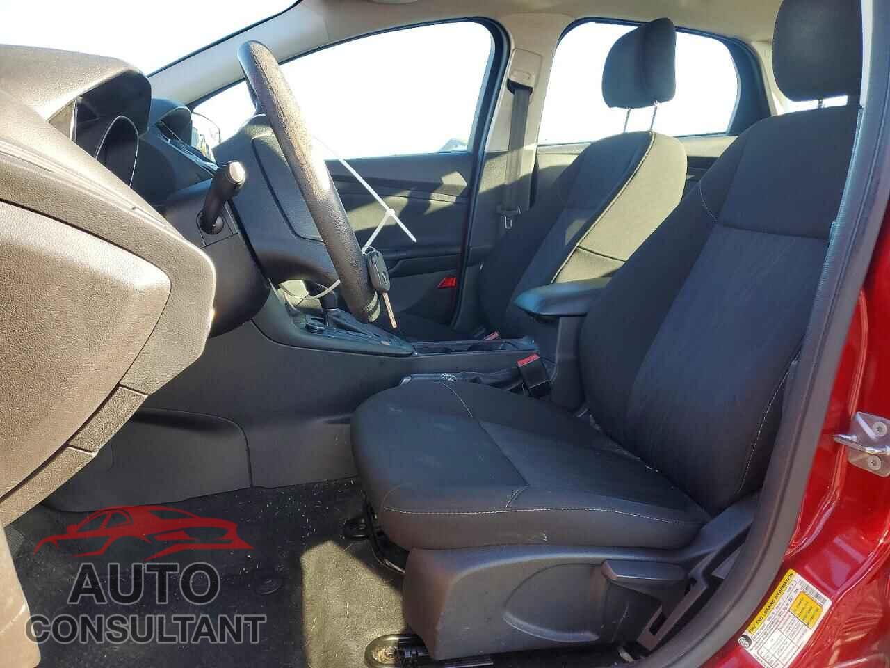 FORD FOCUS 2017 - 1FADP3F23HL255488