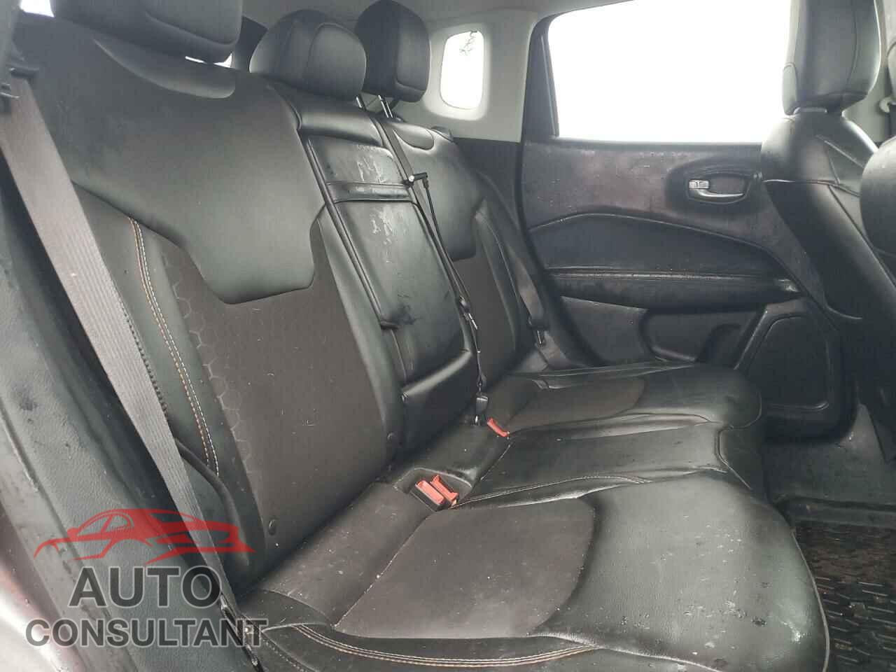 JEEP COMPASS 2018 - 3C4NJDBB5JT280690
