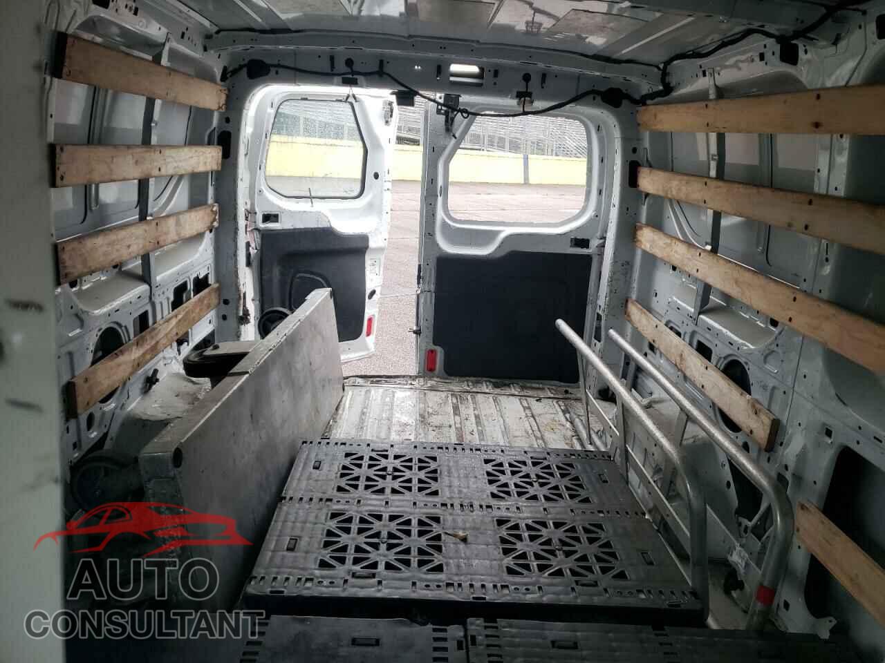 FORD TRANSIT 2015 - 1FTNR1ZM8FKA65800