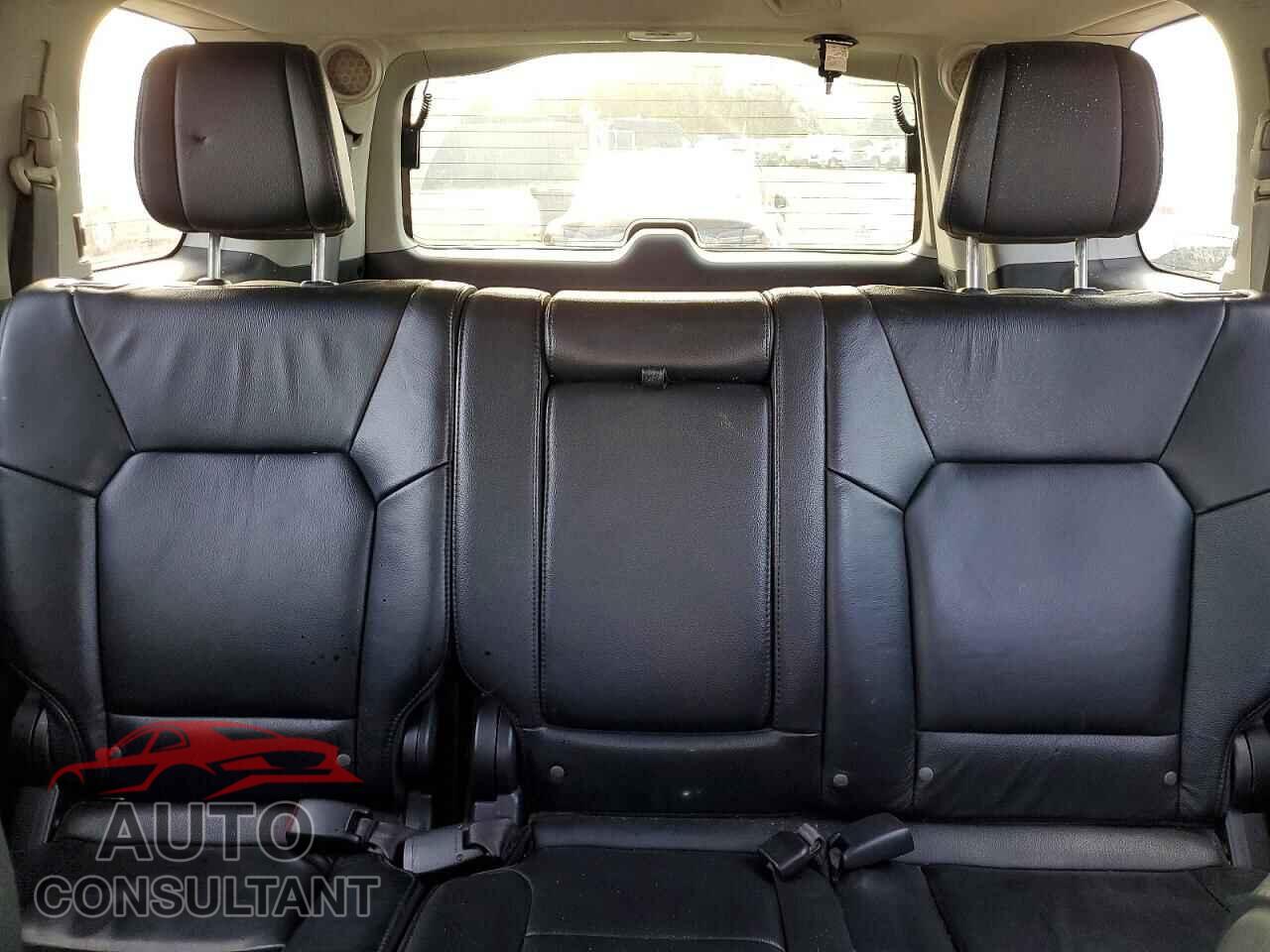 HONDA PILOT 2012 - 5FNYF4H97CB044241