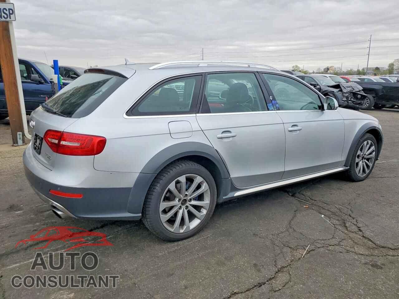 AUDI A4 2013 - WA1UFAFL2DA068284