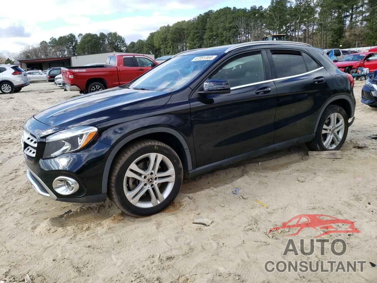 MERCEDES-BENZ GLA-CLASS 2018 - WDCTG4GB1JJ477033