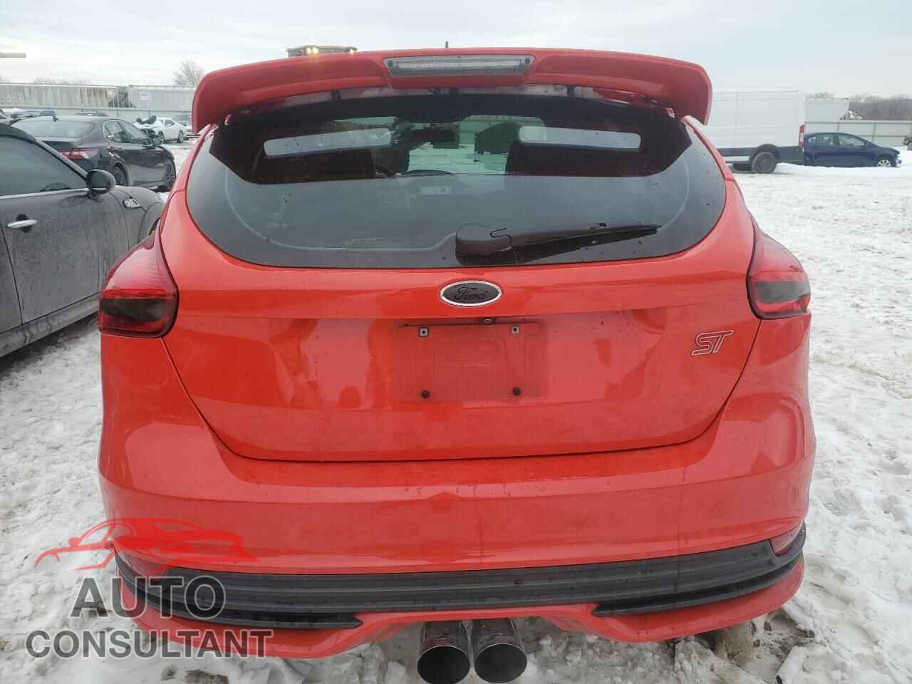 FORD FOCUS 2017 - 1FADP3L99HL314142