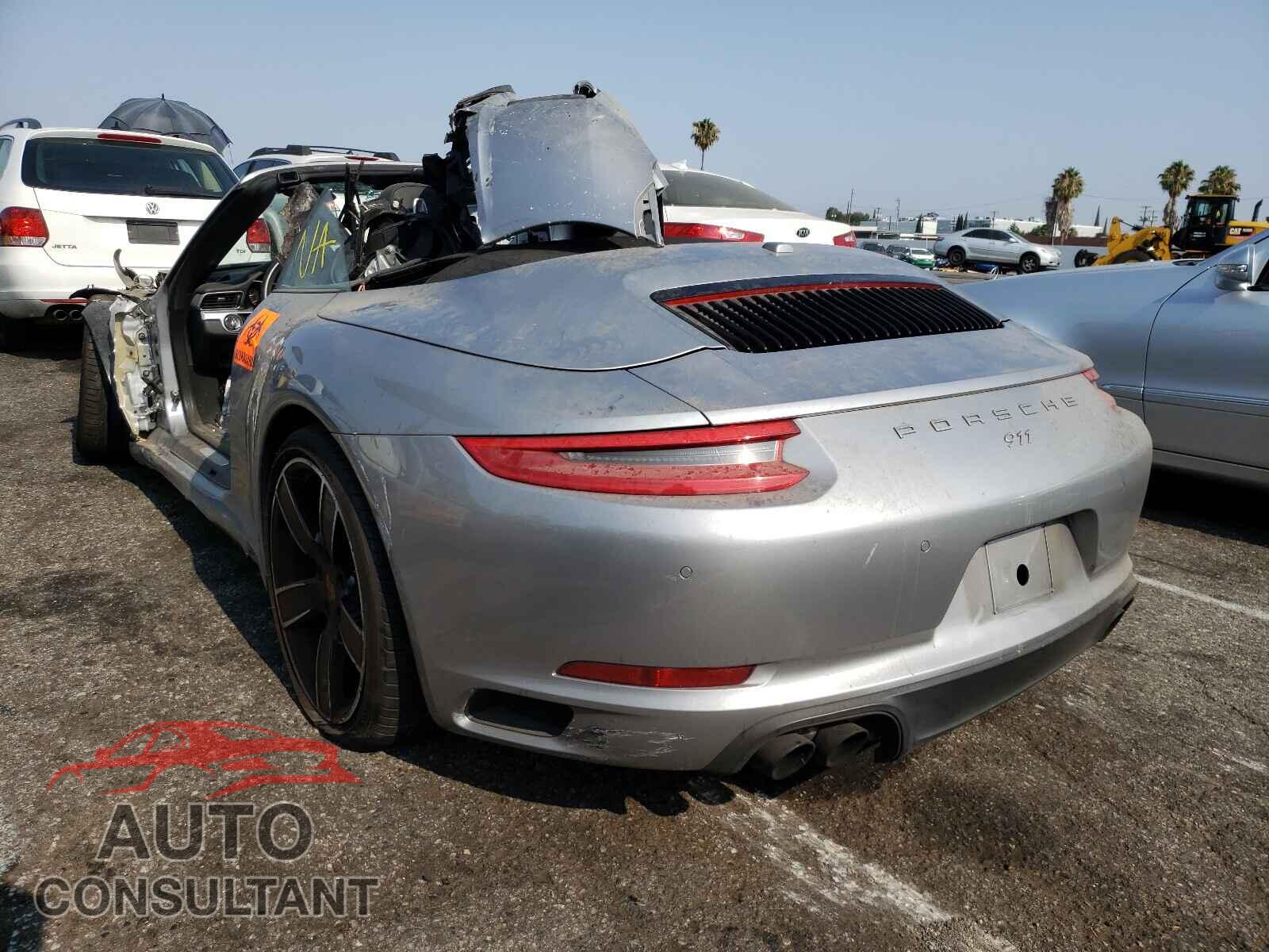 PORSCHE 911 2019 - WP0CA2A98KS129257
