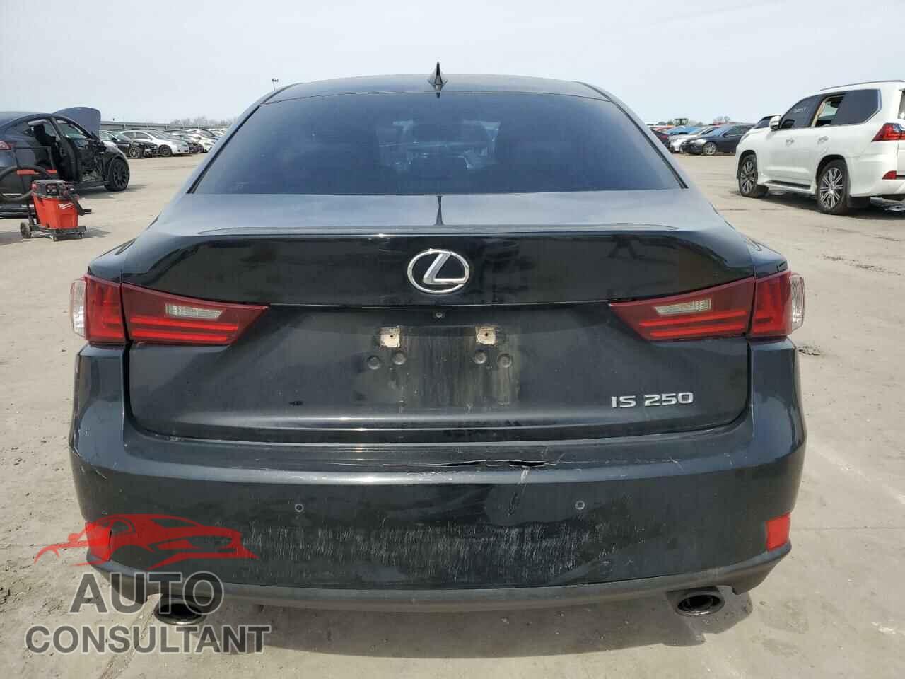 LEXUS IS 2014 - JTHBF1D23E5009325