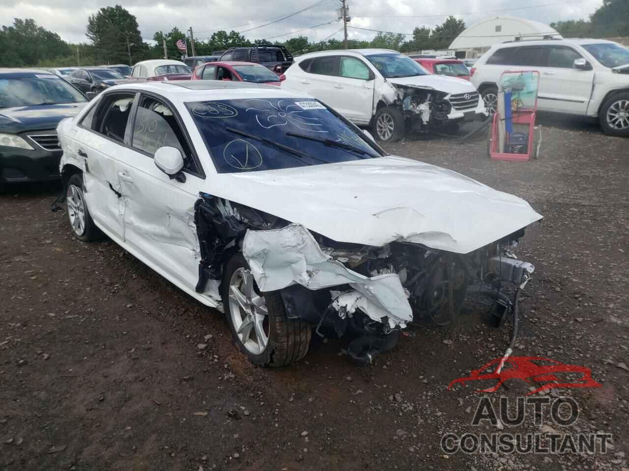 AUDI A4 2018 - WAUDNAF41JA209288