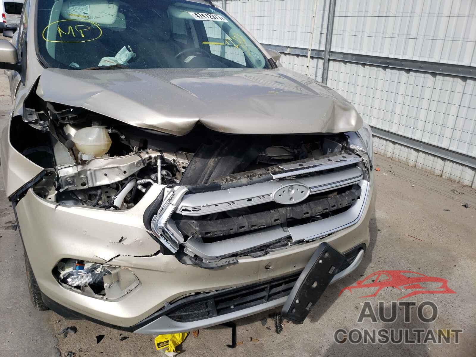 FORD ESCAPE 2018 - 1FMCU9HD7JUC76226