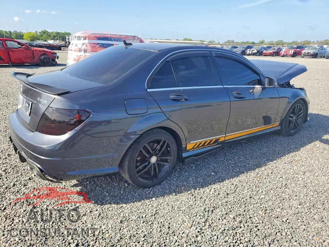 MERCEDES-BENZ C-CLASS 2013 - WDDGF8AB0DR287472